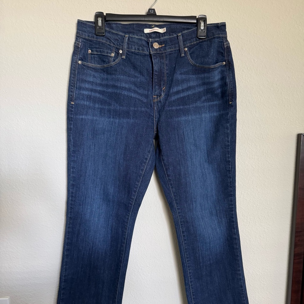 Levi's 505 Dark Blue Straight Leg Jeans, New Condition. W30 L30